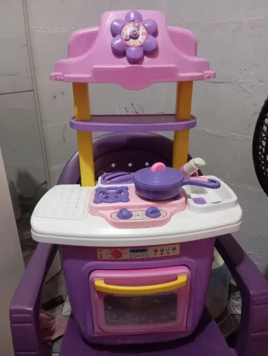 Geladeira e Cozinha de brinquedo 
