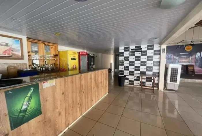 VENDE SE RESTAURANTE ( leia a descrição )