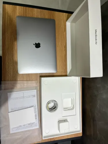 MacBook Air M1 13? | 8GB RAM | 256GB SSD | Caixa + Nota Fiscal