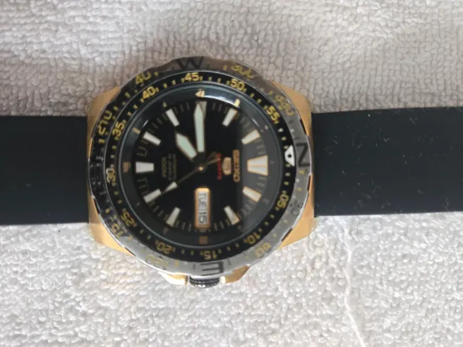 Seiko 5 automático