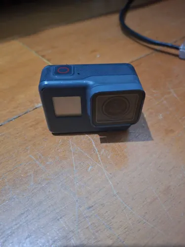 Câmera GoPro HERO 6 Black à prova d'água.
