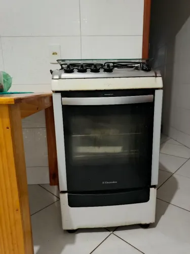 Fogão 4 bocas electrolux