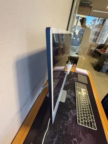 Computador mesa: IMAC Apple