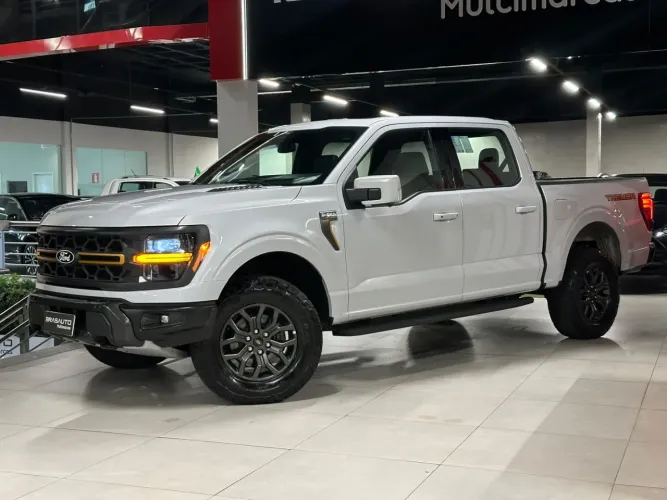 Ford F-150 Tremor 4X4 5.0 V8 2025
