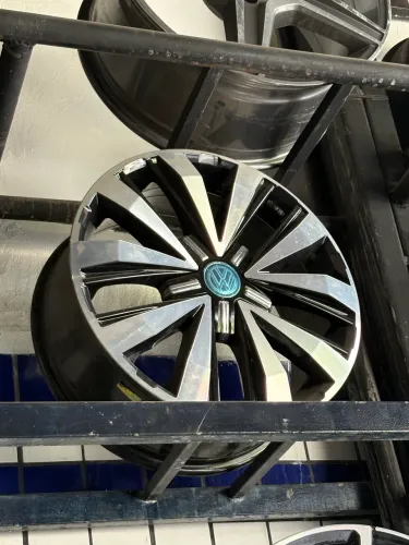 Rodas Amarok aro 18 Nova.