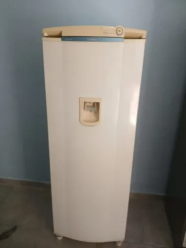 Geladeira Consul degelo automático