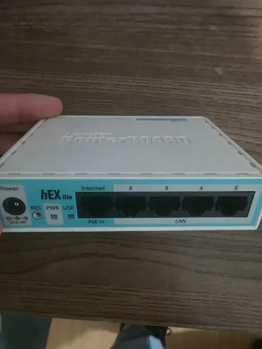 Mikrotik RB HEX Lite 750r2