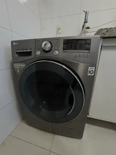 Máquina de Lavar e Secar LG Inverter Direct Drive - 8,5 kg Lava / 5 kg Seca