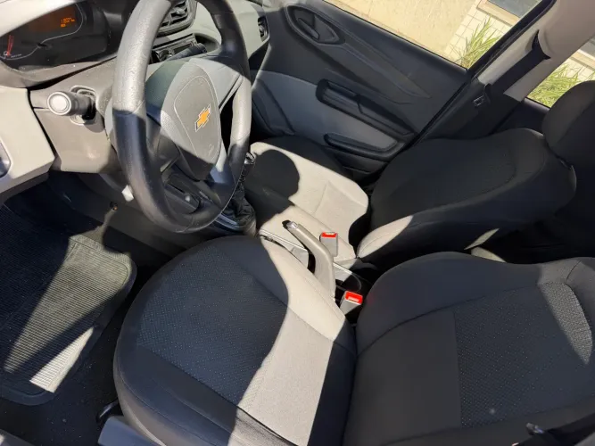 Chevrolet Onix JOY Hatch 1.0 8V Flex Mec. 4P 2018