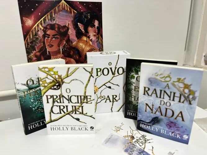 Box livros O Povo do Ar nunca lido!!! 