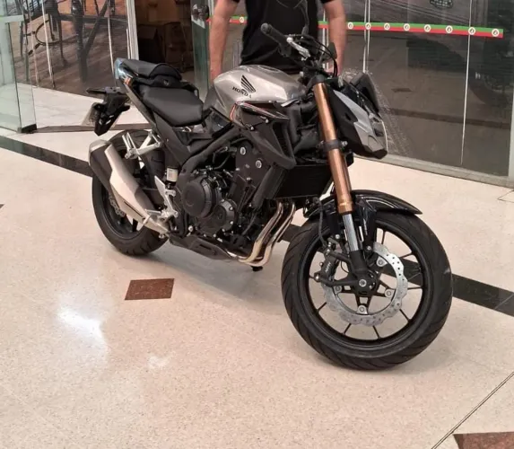 Cb 500f 23/23