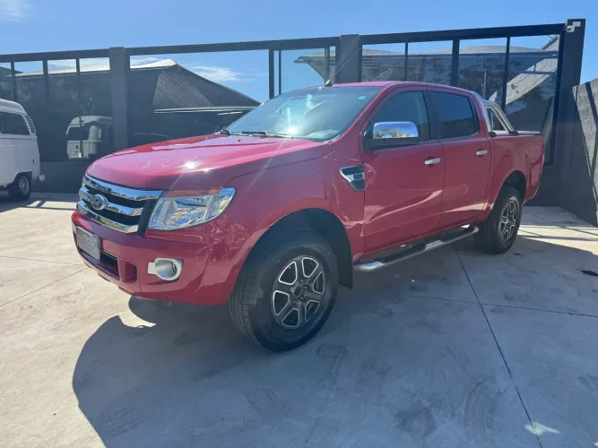 Ford Ranger XLT 2.5 16V 4X2 CD Flex 2014