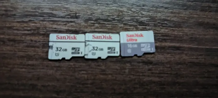 Cartão de Memória usado 32gb SanDisk (unidade)