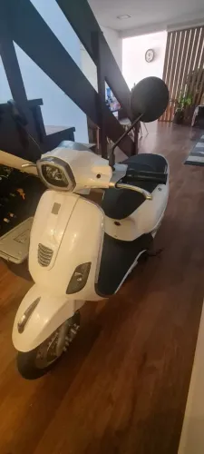 Moto Eletrica modelo Vespa