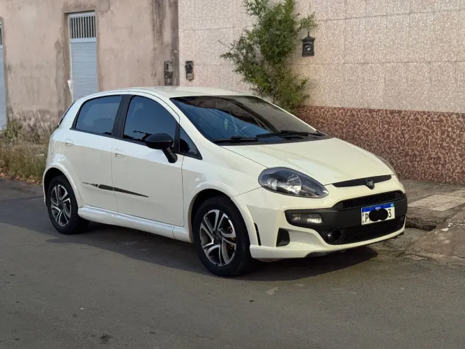 Fiat Punto Blackmotion 1.8 Flex 16V 5P. 2016
