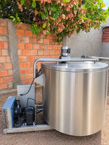 tanque resfriador de leite DeLaval