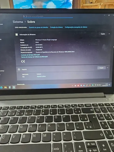 Vendo notebook lenovo semi novo