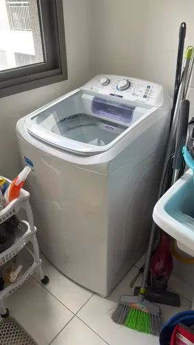 VENDE-SE MÁQUINA DE LAVAR ELECTROLUX