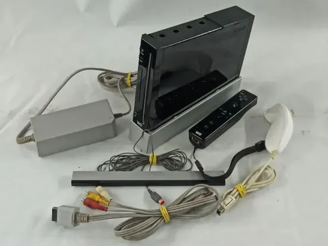 Nintendo Wii Destravado completo com 11 jogos e vários emuladores! Troco por PS2!