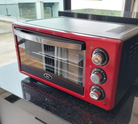 Forno elétrico Oster 