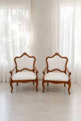 Par De Poltronas Valencia Parma Moveis Madeira Macica Clas