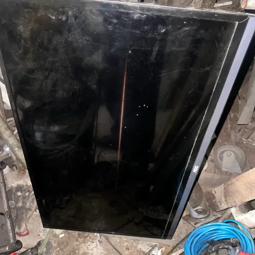 Tv Aoc model 39D0330 led não liga para peças 