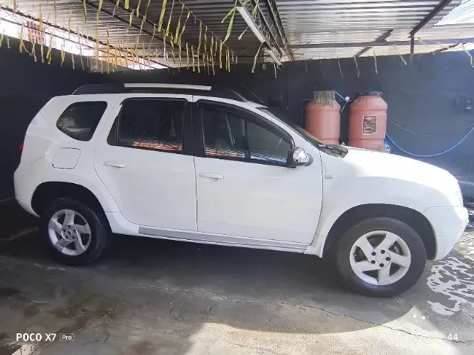 Renault Duster Dynamique 2.0 Hi-flex 16V Aut. 2013