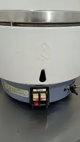 Panela De Arroz Japonês Rinnai semi nova Glp 5kg/8kg - Automática