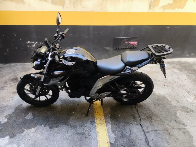 Fazer fz25