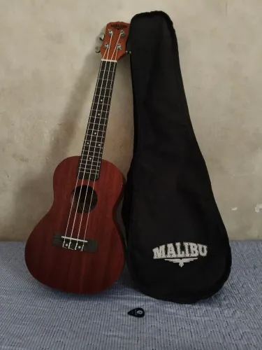 Ukulele Malibu 23S