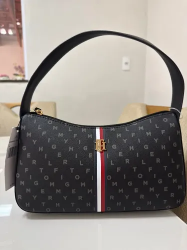 Bolsa importada e nova Tommy Hilfiger! Com etiqueta