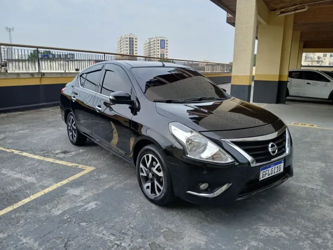 Nissan Versa SL 1.6 16V Flexstart 4P Aut. 2017