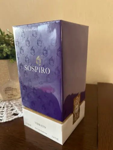 Perfume Vibrato sospiro