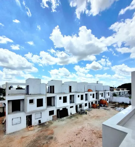 Ch.Primavera/ Shopping D.Pedro. Casas triplex-rooftop p/ venda R$1.400milh., e locação R$