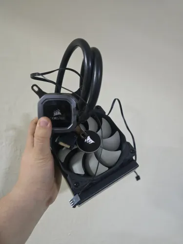 Water cooler 120mm H60 corsair - LGA 1155