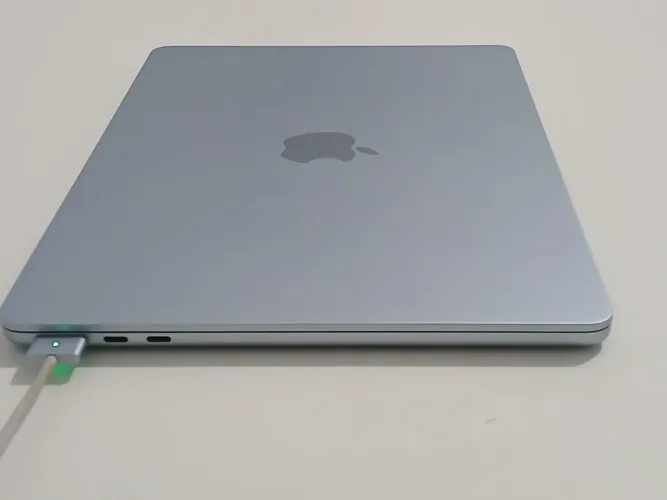 MacBook Air M4 256GB 16 GB RAM Garantia Apple até 07/08/2026