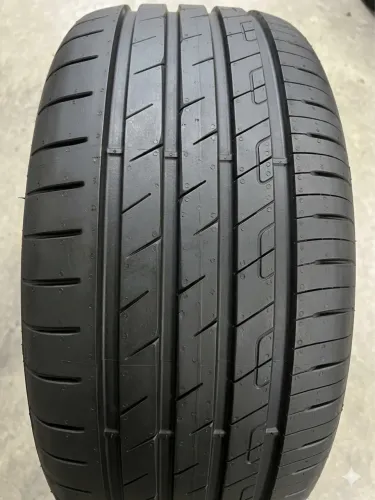 Pneus em uso Rampage Rt 235/45/19