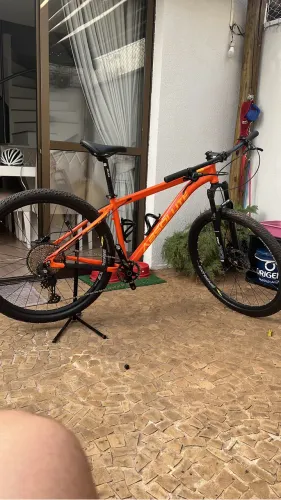 Bike Absolut câmbio deore