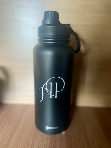 Gocase Garrafa Preta Térmica - 950ml + Base lilás