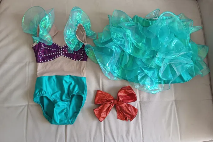 Fantasia infantil Ariel a pequena sereia tam 5 anos