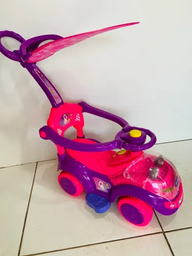 VENDE-SE CARRINHO PARA PASSEIO MÚSICAL 