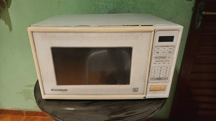 Micro-ondas Continental 42L