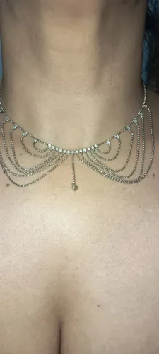 Gargantilha Cascata Vintage Anos 50,60 , Prata, Strass Cristal e Feito à Mão