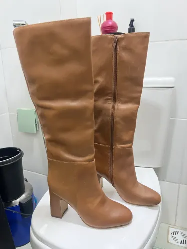 Bota AREZZO de COURO LEGÍTIMO 34/35