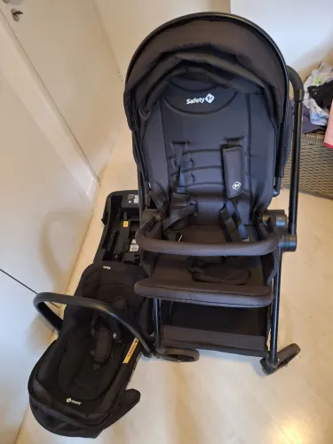 Carrinho de bebê Travel System Magnific Trio