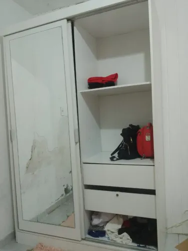 Guarda-Roupa Casal com Espelho - Semi Novo | Conservado
