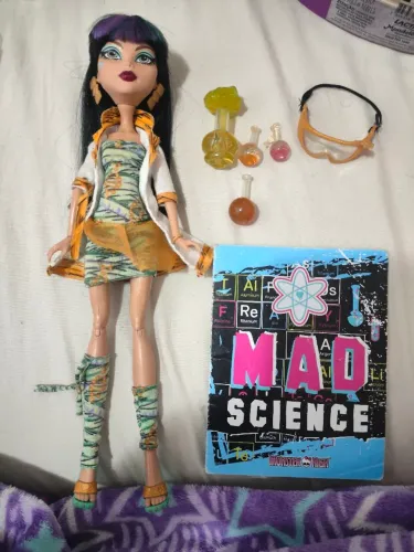 Monster high Cléo Mad Science 