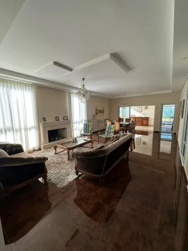 Casa em Condomínio - Condomínio Mirante do Vale - 4 Dormitórios - 424m².