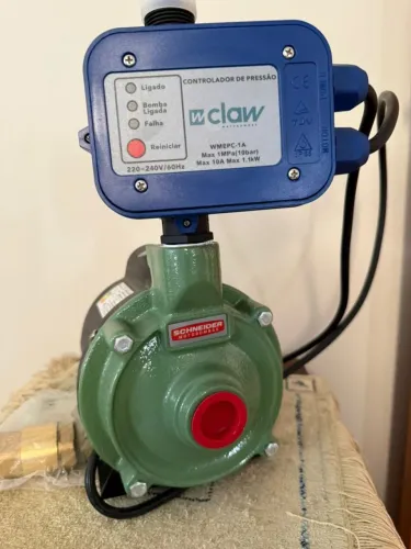 Bomba D'água Schneider BCR-2010 220V Com Controlador Pressão