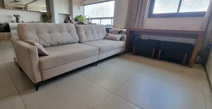 SOFÁ CLÁSSICO PARA 4 LUGARES SUPER CONFORTÁVEL